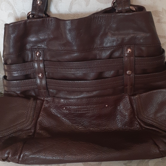 B Makowsky handbag - Picture 4 of 10